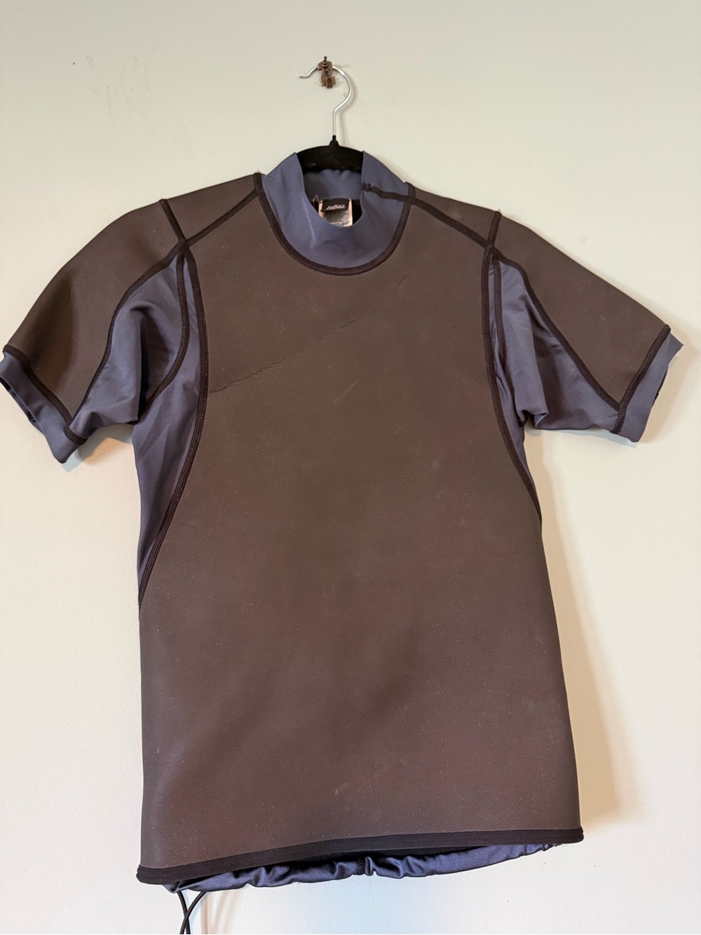 Men's Short Sleeve Neoprene Swim Top - Charcoal/Gray